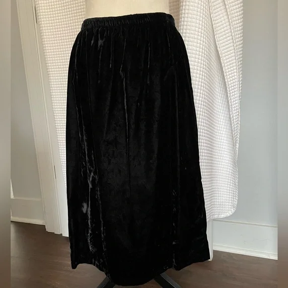 Another Thyme Skirts Another Thyme Black Velvet Skirt Size 8